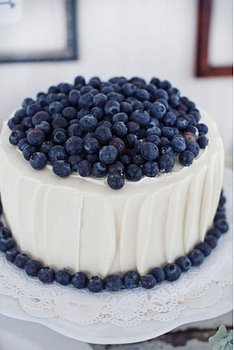 blueberry wedding cake