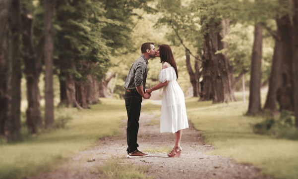 granite ridge maine wedding couple